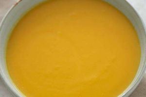 Zupa marchewkowo-imbirowa