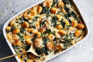 Kremowa zapiekanka z makaronu gnocchi i boćwiną