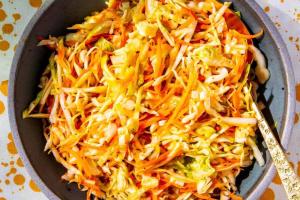 Sałatka z musztardowym dressingiem